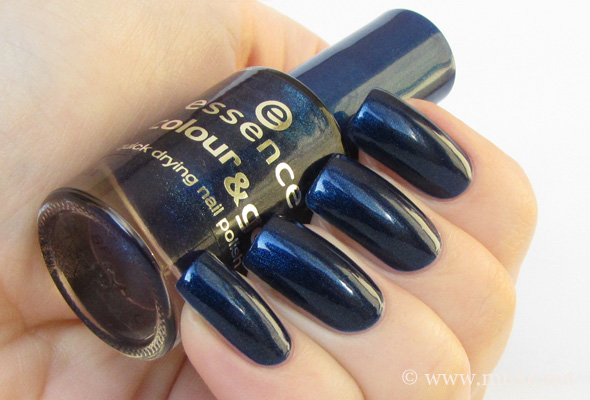 Essence Colour & Go Hard to Resist