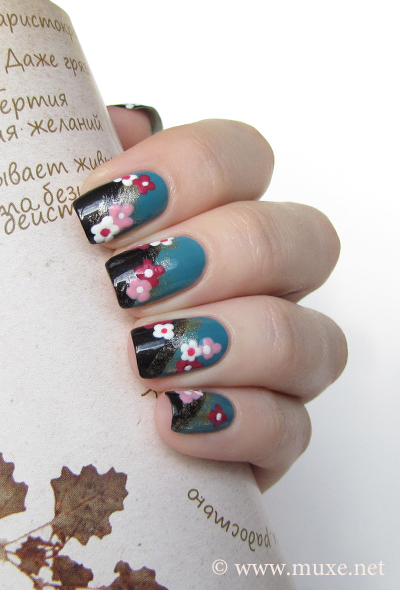 black flower nail designs