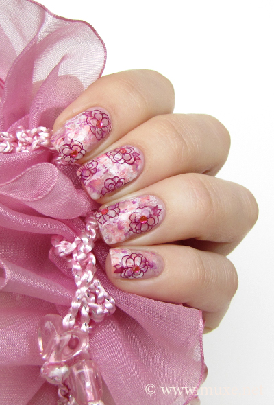 Pink nails design