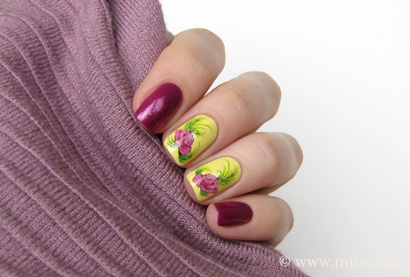 Water decals nail art
