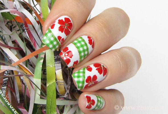 Green and red nails with checked pattern